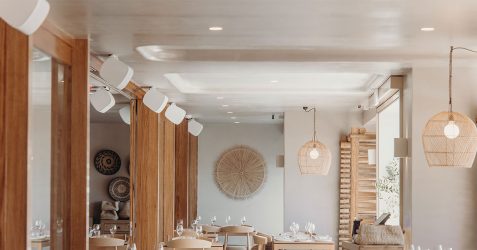 Modern interior with Terrazzo GraniTech wall finish as a durable solution to common lime plaster problems